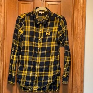 Casual Yellow and Black Button Down Shirt